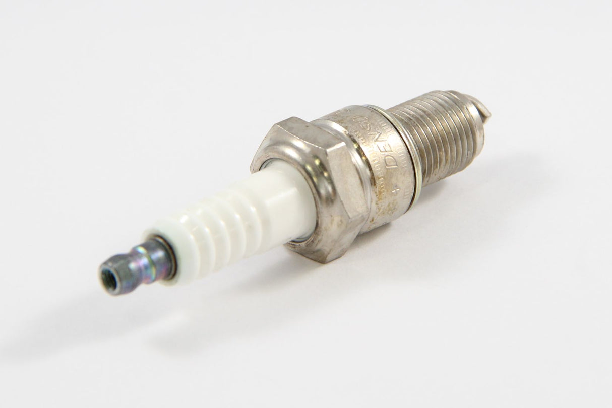 SPARK PLUG 2.4 GM 109045