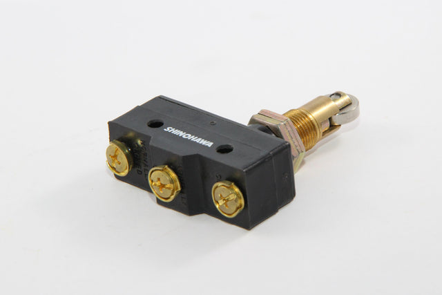 INTERRUPTOR 57410-10340-71 - Panacea Aftermarket Co.